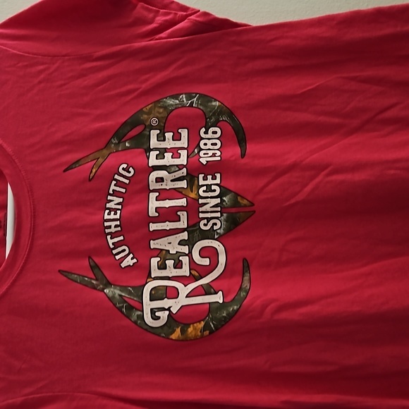 Large Realtree TSHIRT - Picture 3 of 3